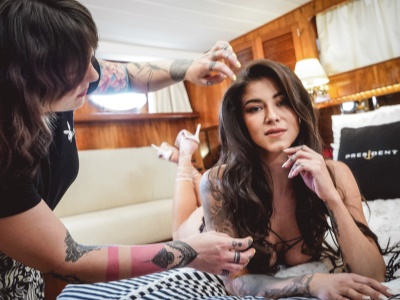 Denisa Gudelj - focení červnové Playmate