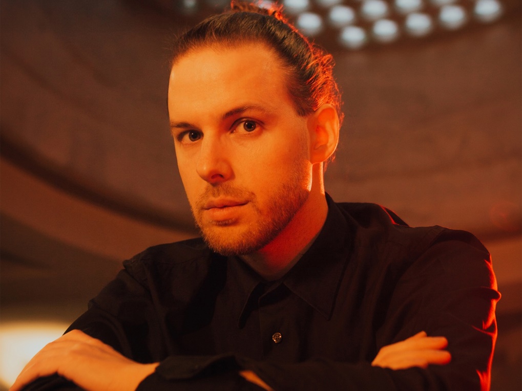 Petr Soukup, český básník, stand-up komik, reklamní a hudební textař.