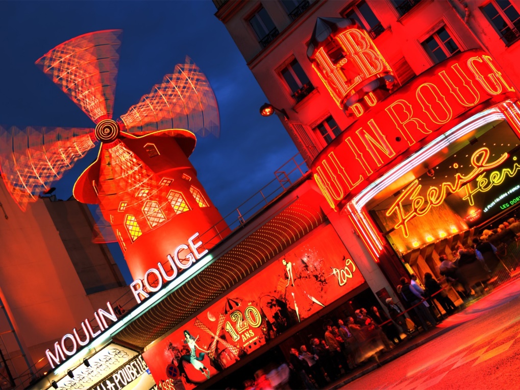Z Moulin Rouge se stal nejlepší burleskní palác Paříže, který ve své době ráda navštěvovala i malířka Toyen.