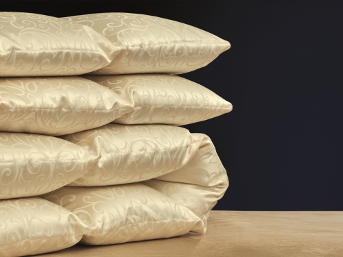 „Vrchol této cesty pro nás zatím představuje kolekce Royal Silk. Ne proto, že by byla jediná, kterou jsme vytvořili, ale protože spojuje všechno, co jsme se za ty roky naučili.“